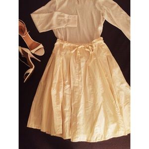 Express yellow & white pleated striped skirt